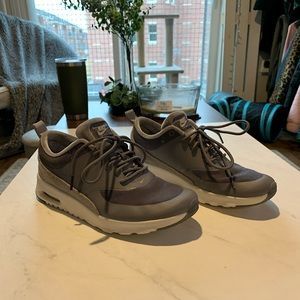 Nike Air Max Thea Velvet